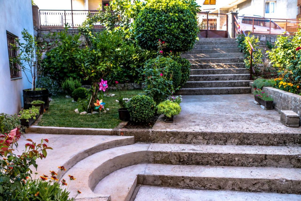 Apartman Draz Trebinje Buitenkant foto